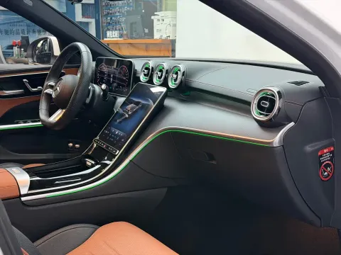 Mercedes-Benz C-Class, миниатюра 11