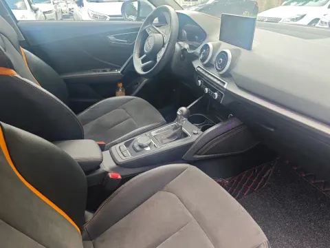 Audi Q2L e-tron, миниатюра 9
