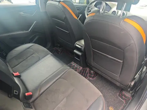 Audi Q2L e-tron, миниатюра 10