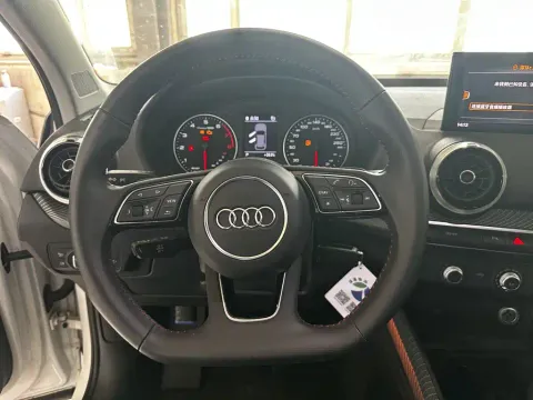 Audi Q2L, миниатюра 13