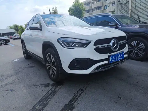 Mercedes-Benz GLA, миниатюра 3