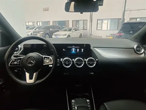 Mercedes-Benz GLA, миниатюра 2