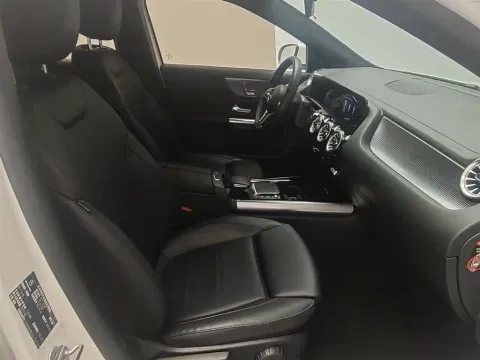 Mercedes-Benz GLA, миниатюра 5