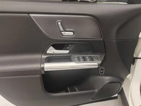 Mercedes-Benz GLA, миниатюра 15