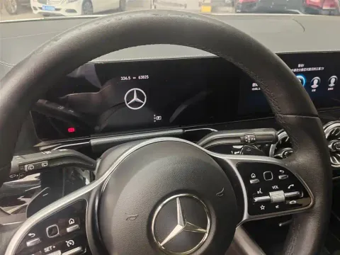 Mercedes-Benz GLA, миниатюра 17
