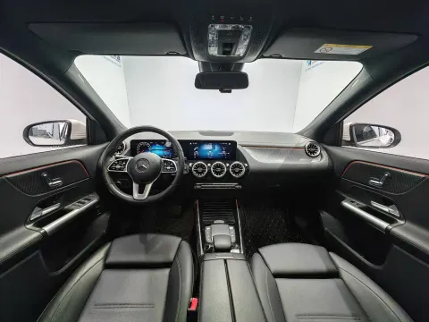 Mercedes-Benz GLA, миниатюра 10