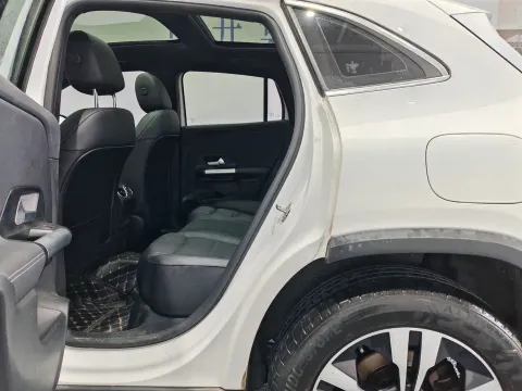 Mercedes-Benz GLA, миниатюра 12