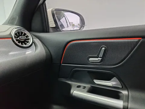 Mercedes-Benz GLA, миниатюра 16
