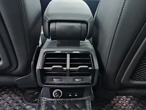 Audi Q3, миниатюра 13