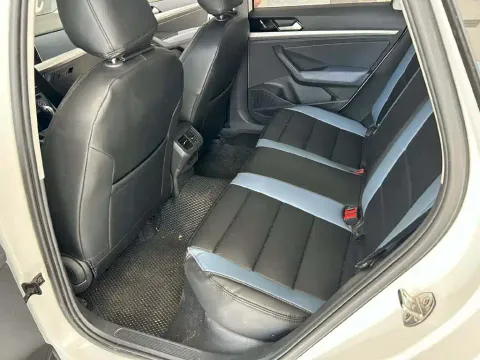 Volkswagen Lavida, миниатюра 6