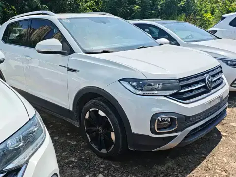 Volkswagen 2023 200TSI DSG