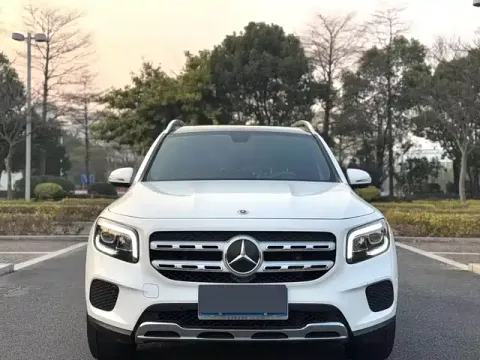 Mercedes-Benz GLB, фото 1