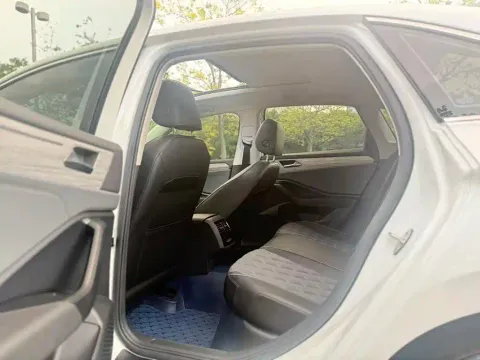 Volkswagen Sagitar, миниатюра 7