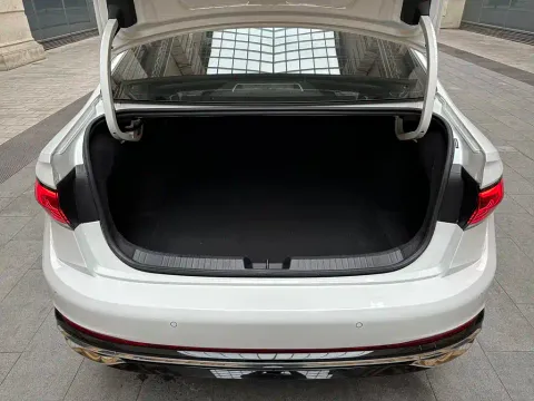 Volkswagen Sagitar, миниатюра 8