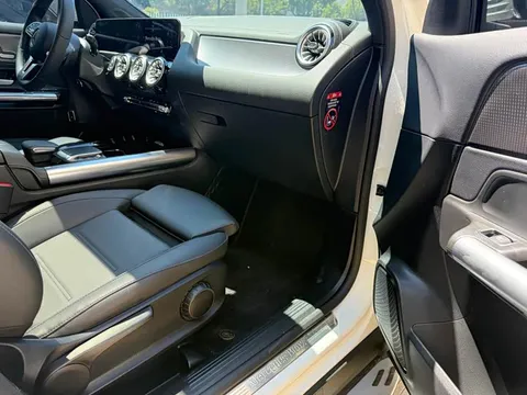 Mercedes-Benz GLA, миниатюра 10