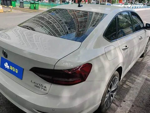 Volkswagen Lavida, миниатюра 3