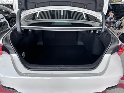 Toyota Avalon, миниатюра 7