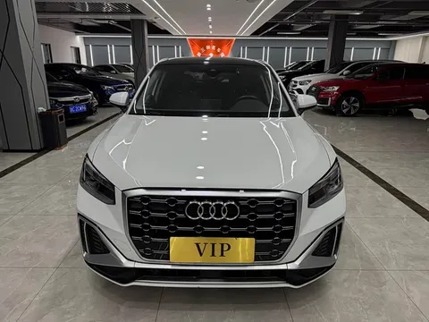Audi Q2L, миниатюра 2