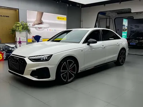 Audi A4L, фото 1
