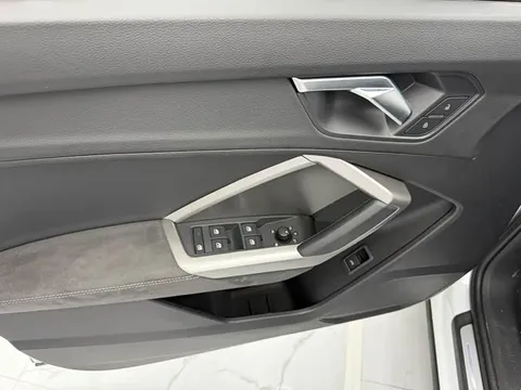 Audi Q3, миниатюра 13