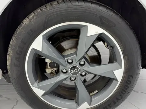Audi Q3, миниатюра 21