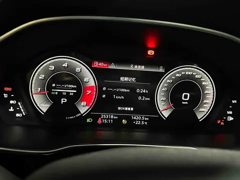 Audi Q3, миниатюра 21