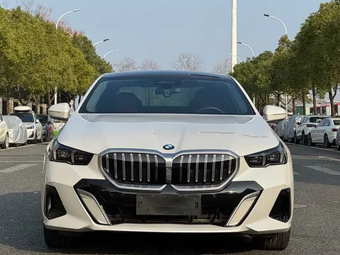BMW 5, миниатюра 2