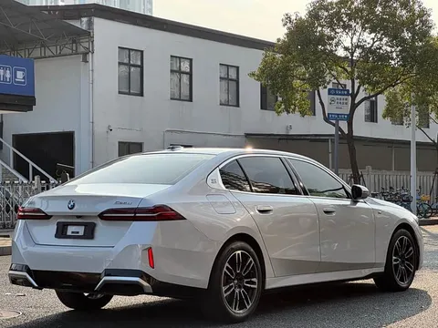 BMW 5, миниатюра 4