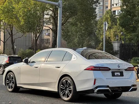 BMW 5, миниатюра 6