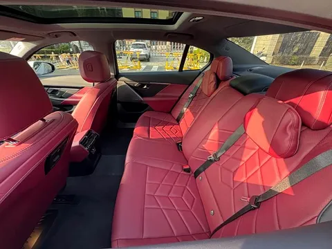 BMW 5, миниатюра 12