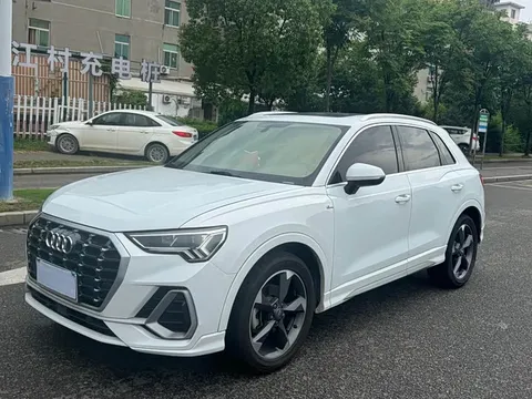 Audi Q3, фото 1
