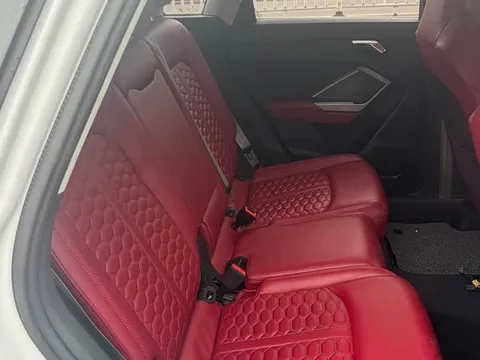 Audi Q3, миниатюра 12