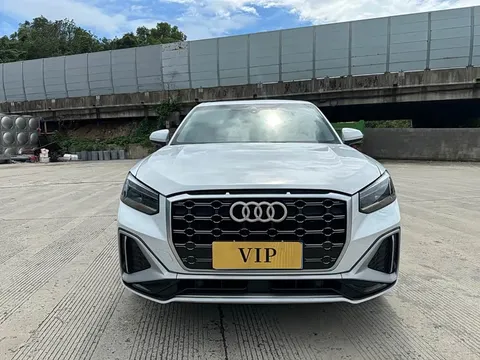 Audi Q2L, миниатюра 2