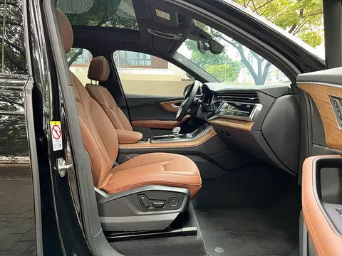 Audi Q7, миниатюра 10