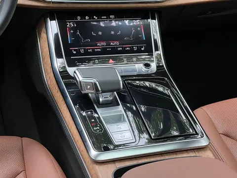 Audi Q7, миниатюра 18