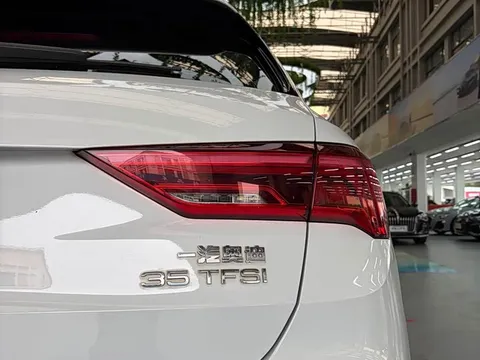 Audi Q3, миниатюра 6