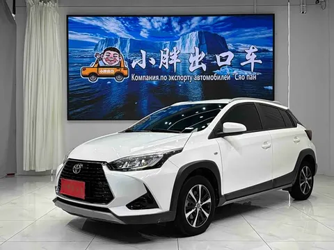 Toyota Yaris, фото 1
