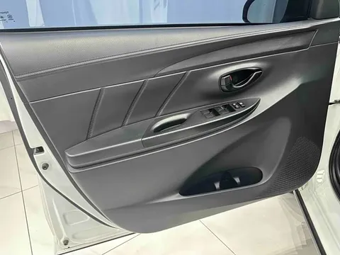 Toyota Yaris, миниатюра 8