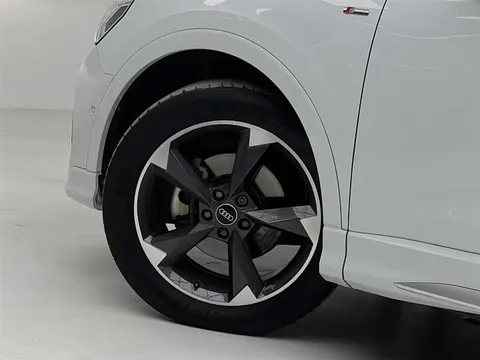 Audi Q3, миниатюра 14