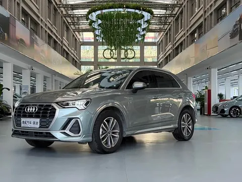 Audi Q3, фото 1