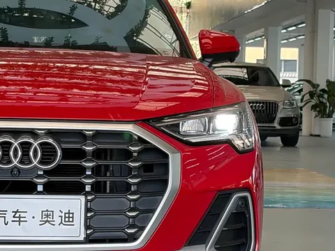Audi Q3, миниатюра 7