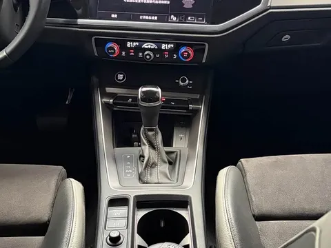 Audi Q3, миниатюра 13