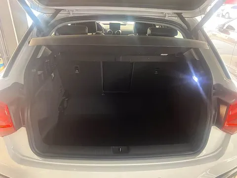 Audi Q2L, миниатюра 10