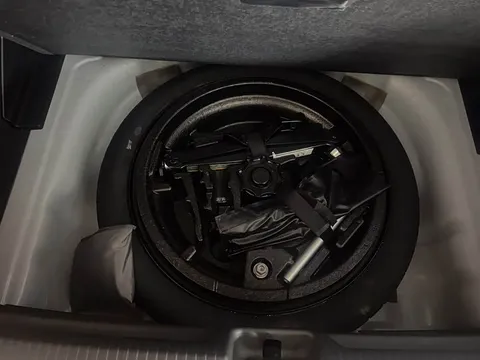 Audi Q2L, миниатюра 11