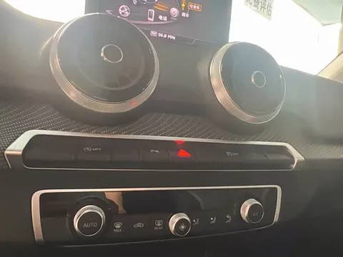 Audi Q2L, миниатюра 21