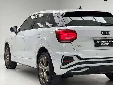 Audi Q2L, миниатюра 9